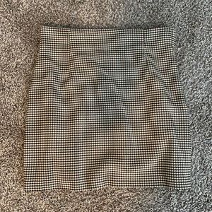 Brown patterned H&M skirt